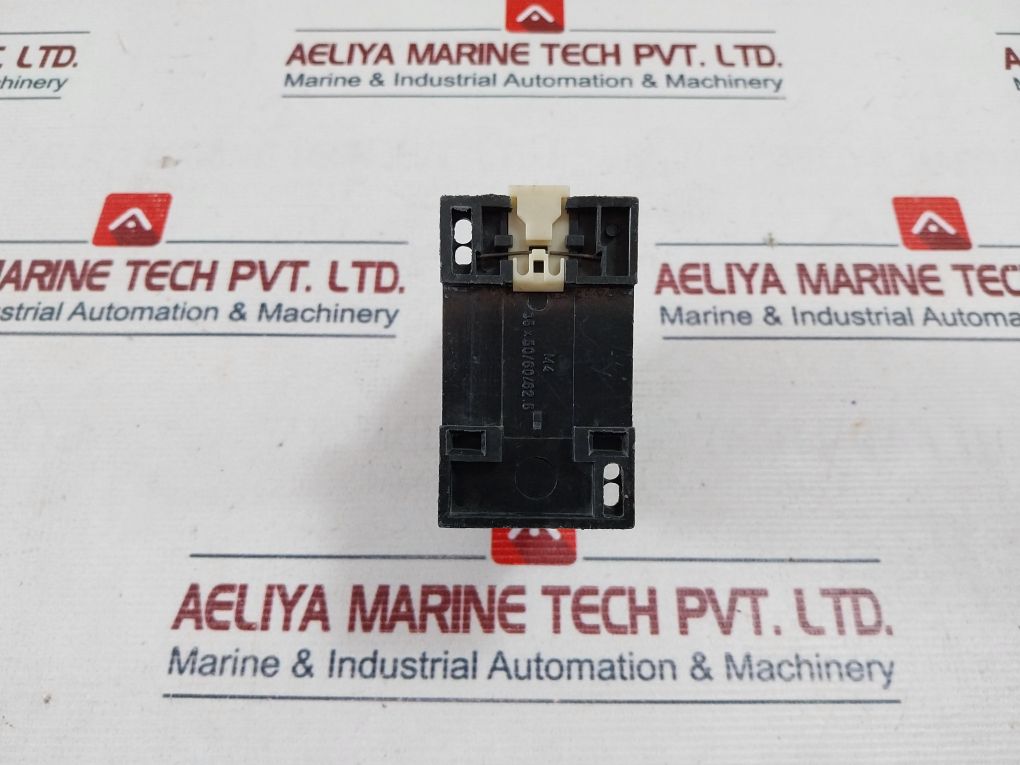 Siemens 7Pu2240-2Bn32-0Z On Delay Electronic Timer