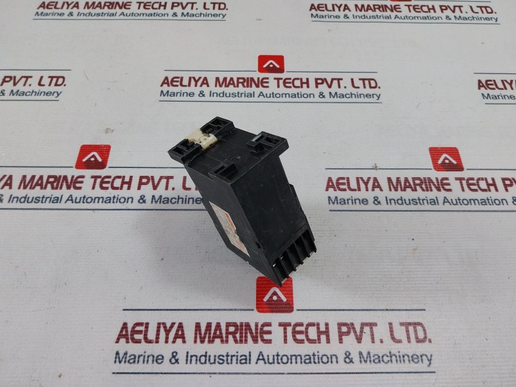 Siemens 7Pu2240-2Bn32-0Z On Delay Electronic Timer