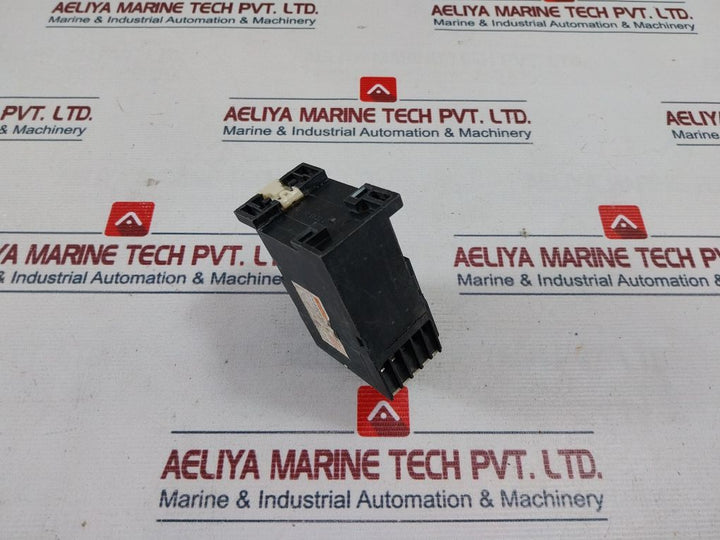 Siemens 7Pu2240-2Bn32-0Z On Delay Electronic Timer