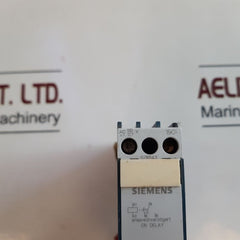 Siemens 7Pu4020-2Aj20 Time Delay Module