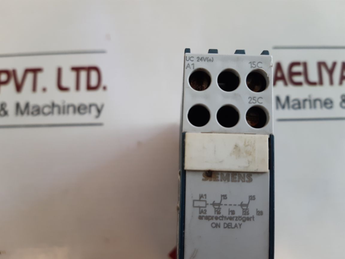 Siemens 7Pu4020-2Bb30 Time Relay