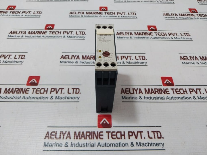 Siemens 7Pu4020-4An20 On Delay Time Relay 220V240V
