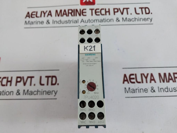 Siemens 7Pu4020-4Bb30 Time Delay Relay