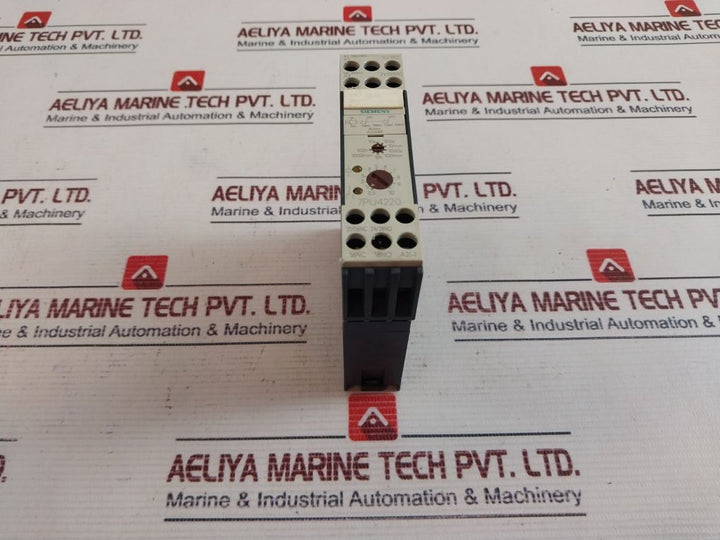 Siemens 7Pu4220-2Bn20 Multifunction Time Relay 10S-100H