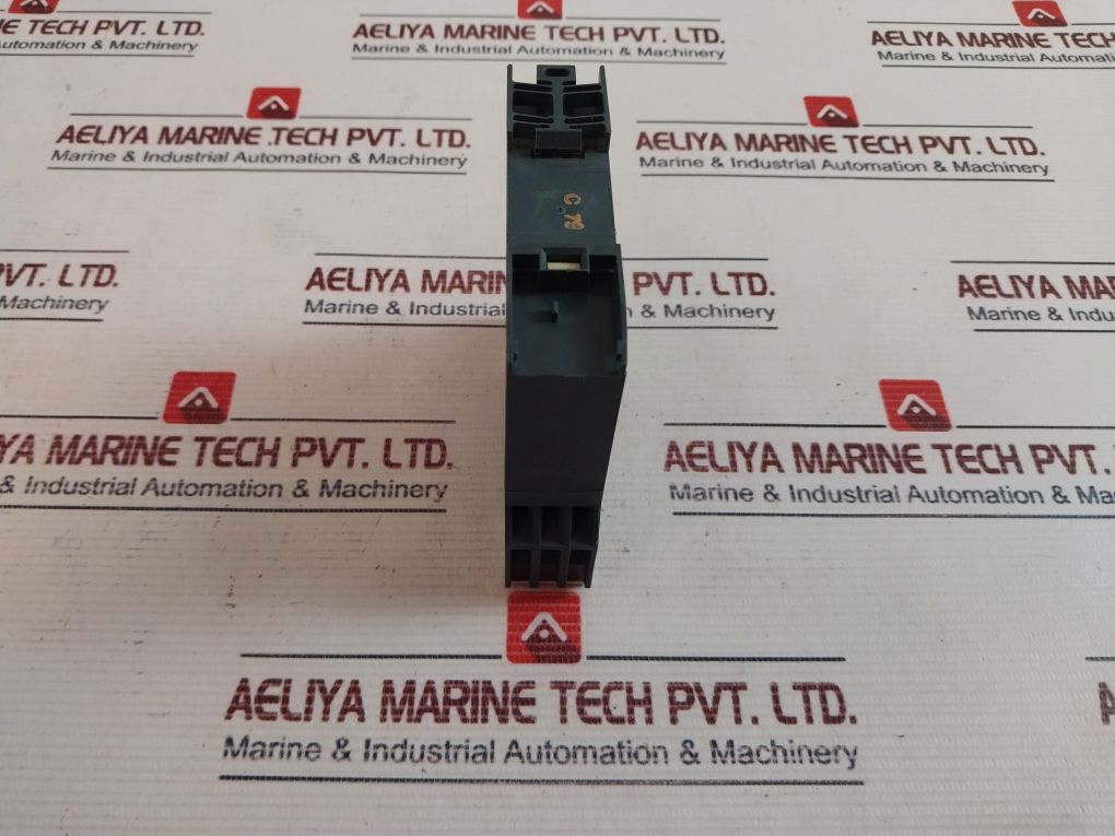 Siemens 7Pu4220-2Bn20 Multifunction Time Relay 10S-100H