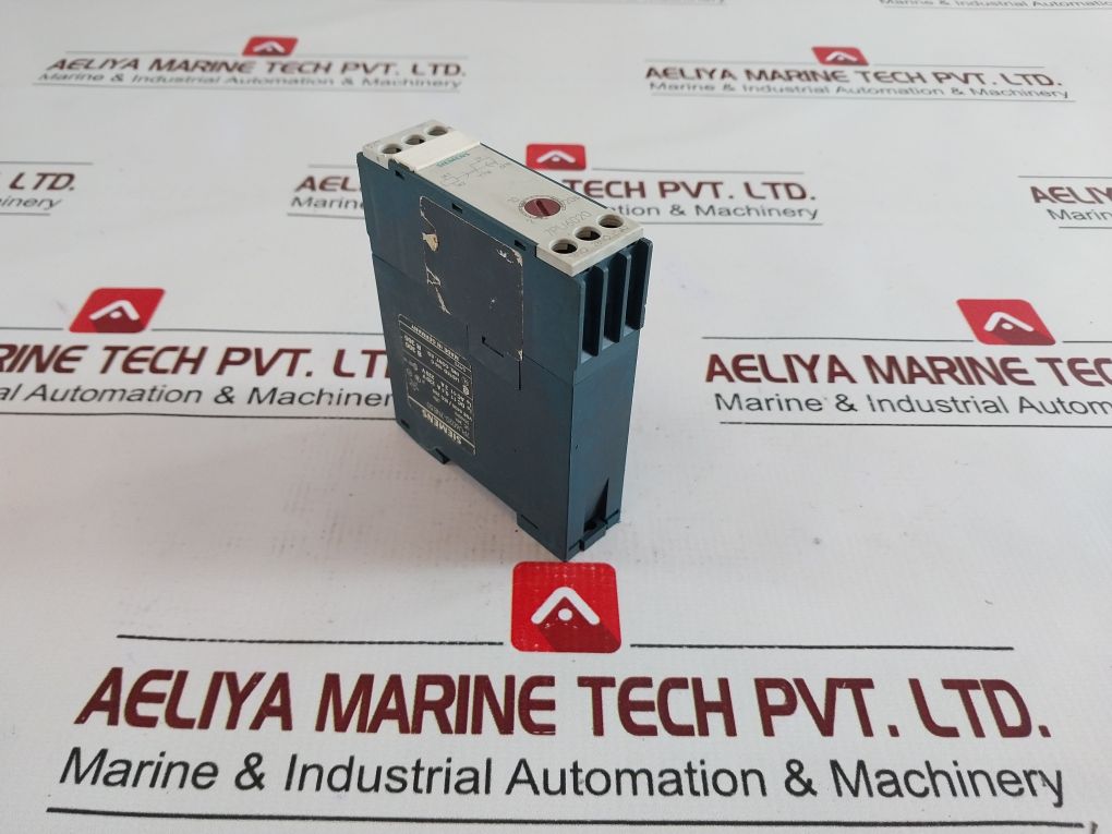 Siemens 7Pu6020-7Nb30 Timing Relay