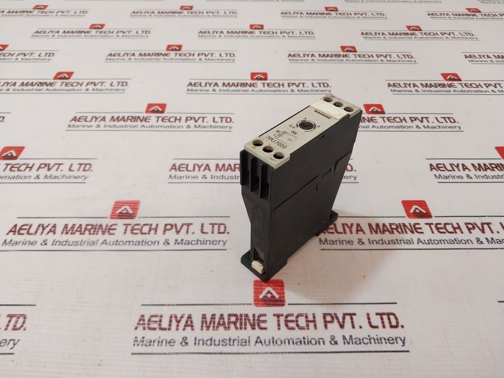 Siemens 7Pu7020-1Cm30 Two Wire Time Relay 60-250V 50/60Hz