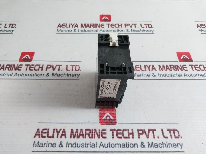 Siemens 7Ra0030-0Aa02 Relay On Delay 110V 50/60Hz