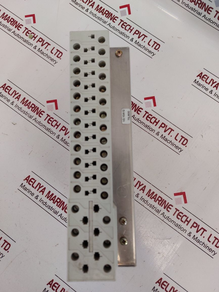 Siemens 7Sj6001-4Ea00-0Da0Bb 125V Dc
