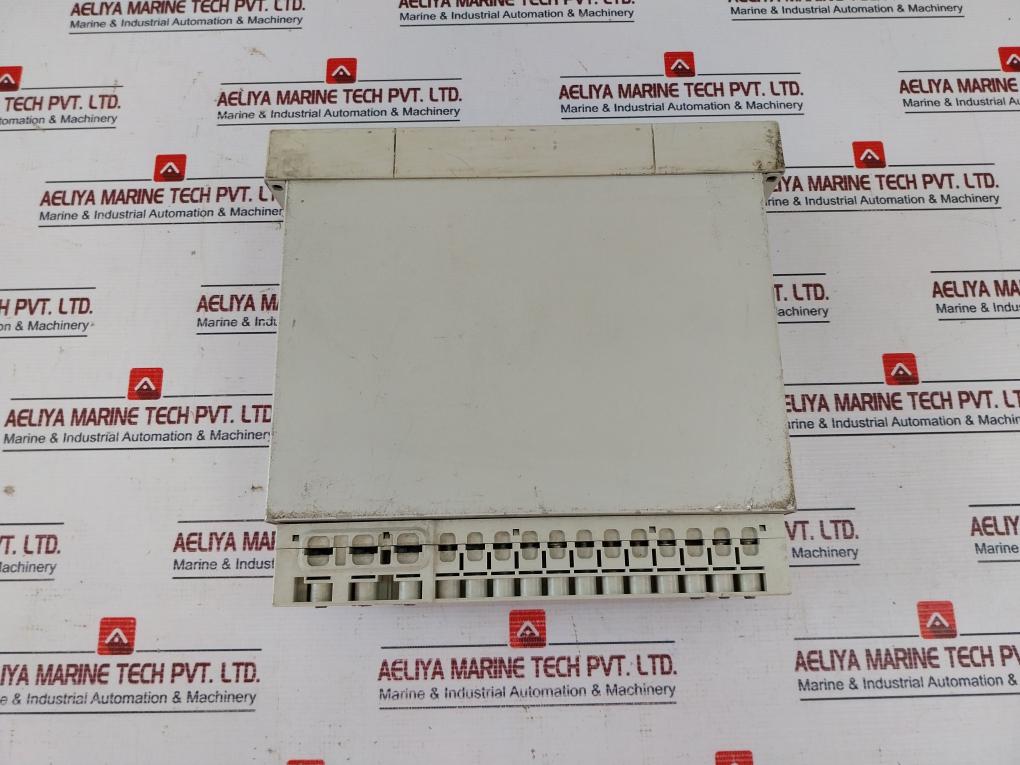 Siemens 7Sj6001-4Ea00-0Da0/Bb Overcurrent Protection Relay 240V Ac 50/60Hz