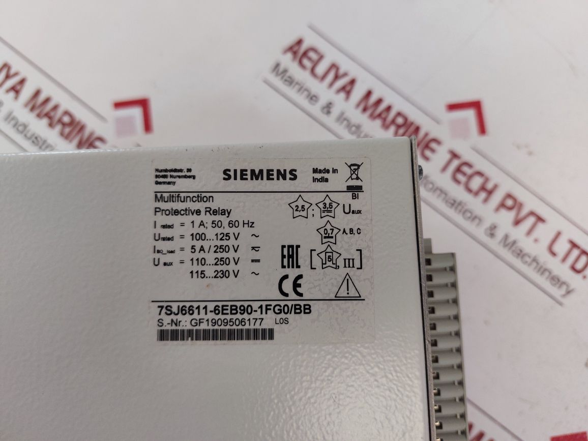 Siemens 7Sj6611-6Eb90-1Fg0/Bb Multifunction Protective Relay