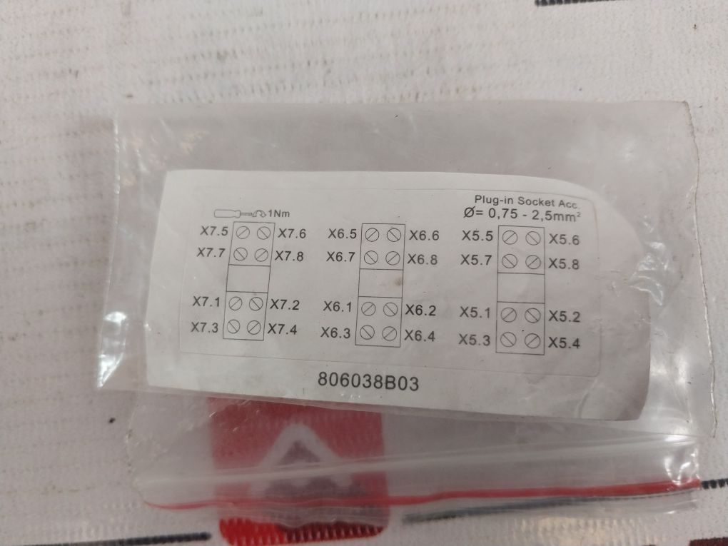 Siemens 806038B03 Pluge In Socket