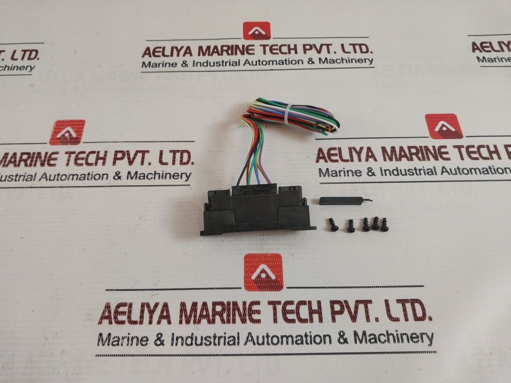 Siemens 806038B03 Pluge In Socket