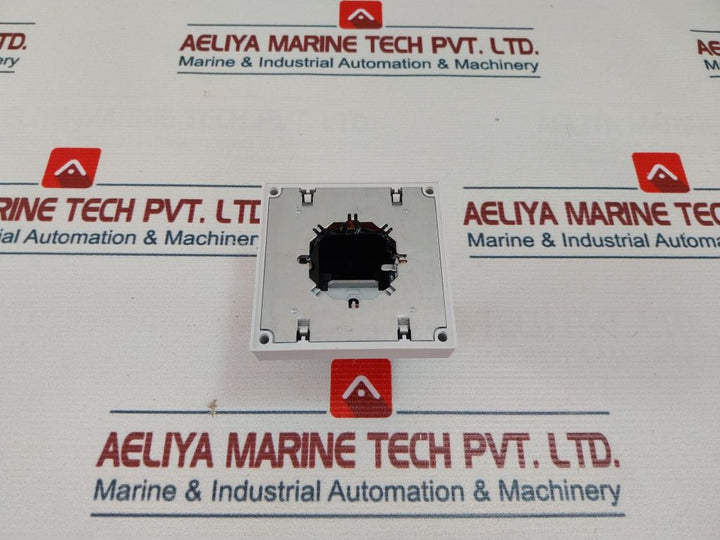 Siemens 8Uc6161-1Bd10 Rotary Mechanism Switch Handle Ip65