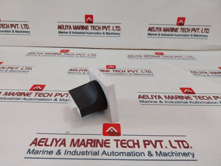 Siemens 8Uc6161-1Bd10 Rotary Mechanism Switch Handle Ip65