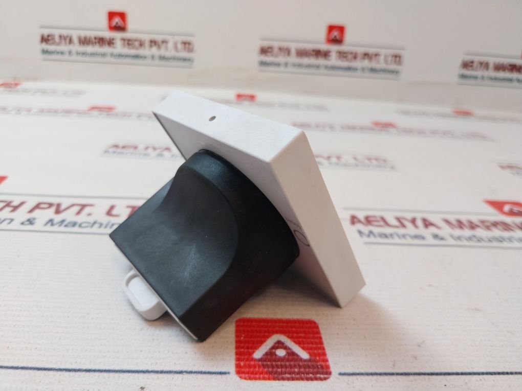 Siemens 8Uc6161-1Bd10 Door-coupling Rotary Operating Mechanism