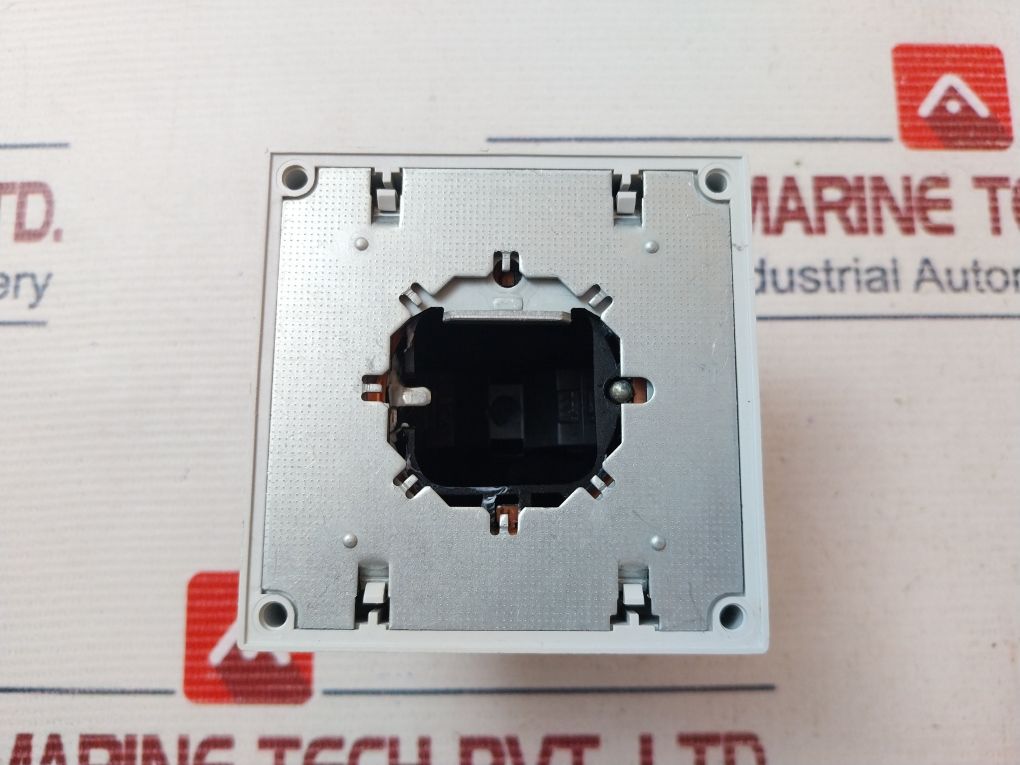 Siemens 8Uc6161-1Bd10 Door-coupling Rotary Operating Mechanism