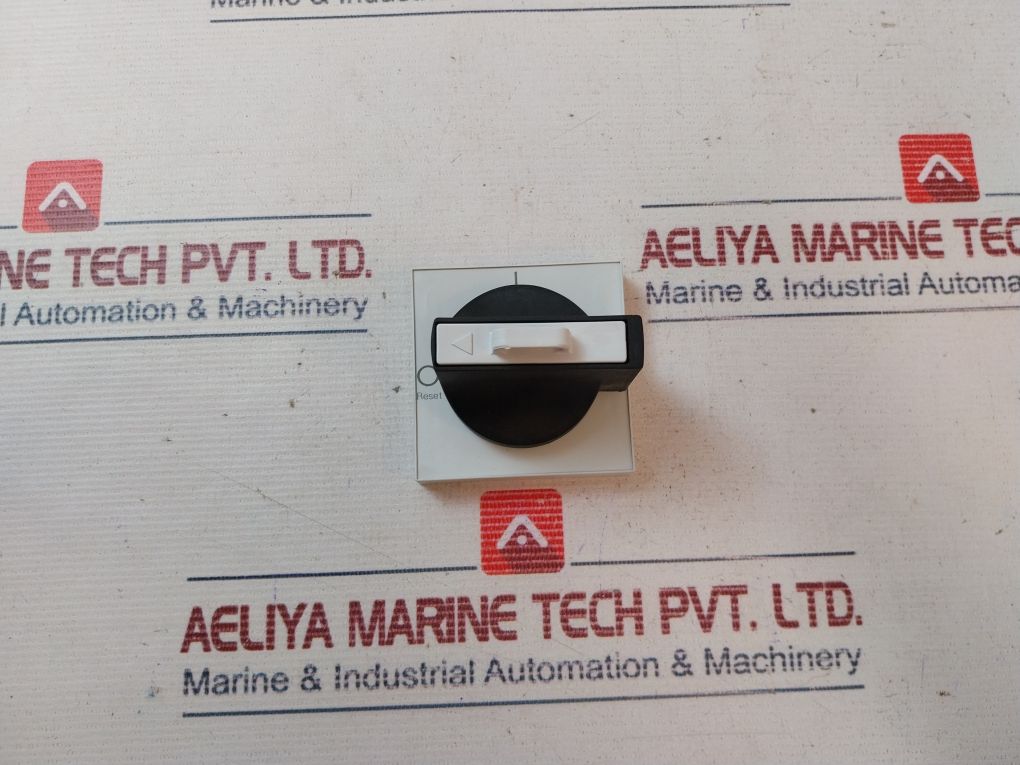 Siemens 8Uc6161-1Bd10 Door-coupling Rotary Operating Mechanism