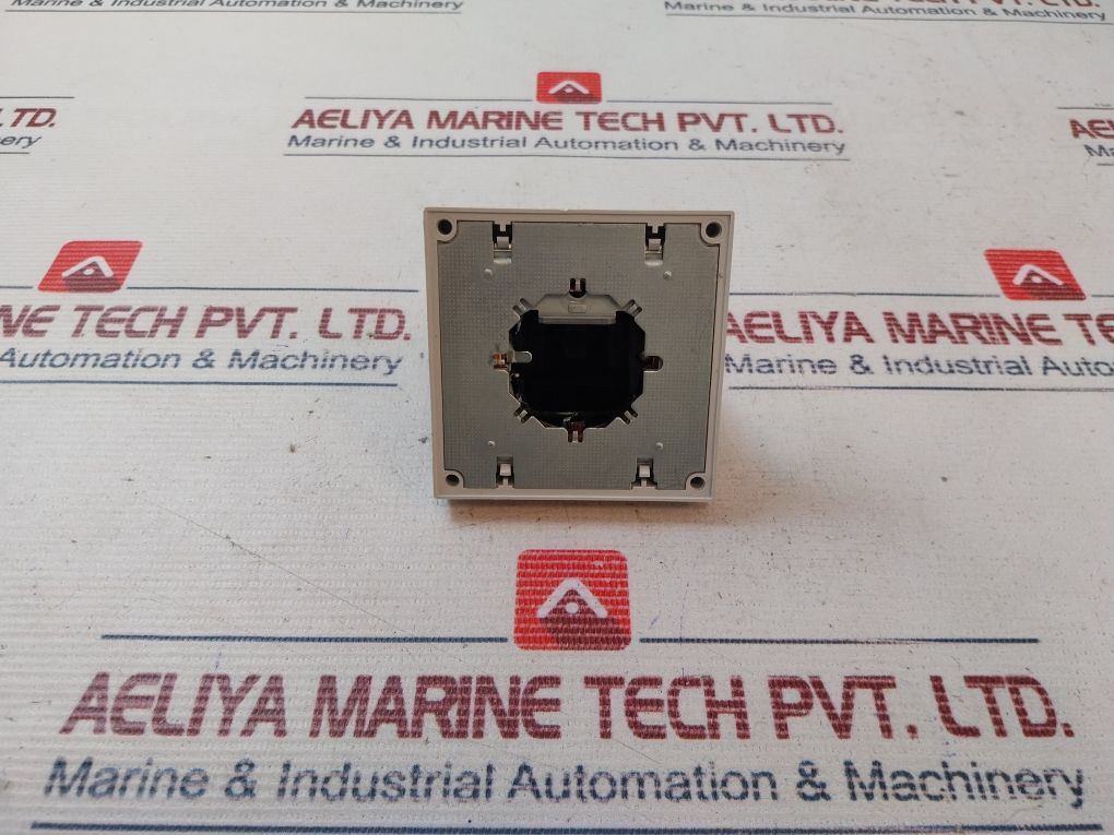 Siemens 8Uc6161-1Bd10 Door-coupling Rotary Operating Mechanism