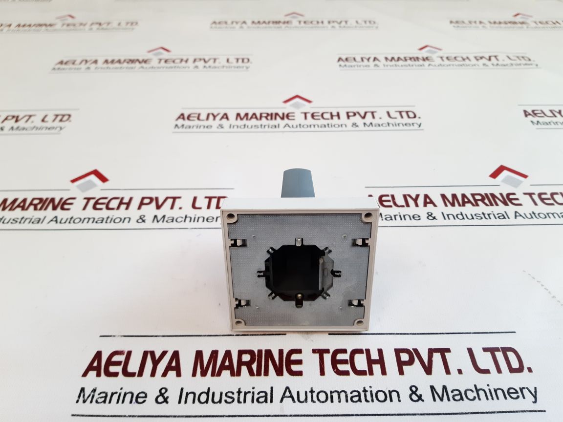 Siemens 8Uc7110-1Bb Handle With Masking Plate