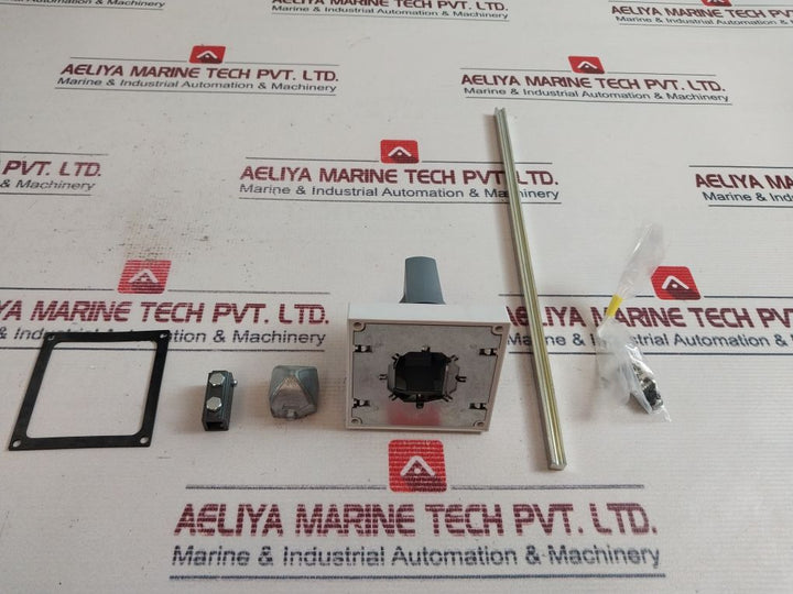 Siemens 8Uc7162-6Bd22 Rotary Mechanism Ip65