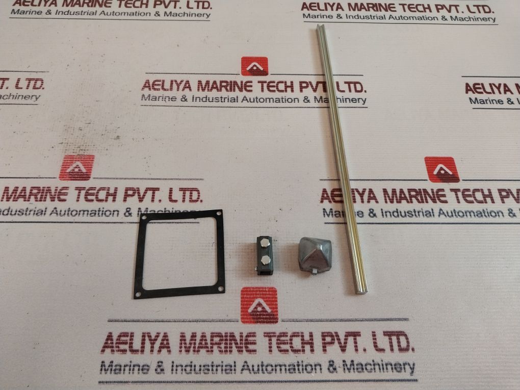Siemens 8Uc7162-6Bd22 Rotary Mechanism Ip65