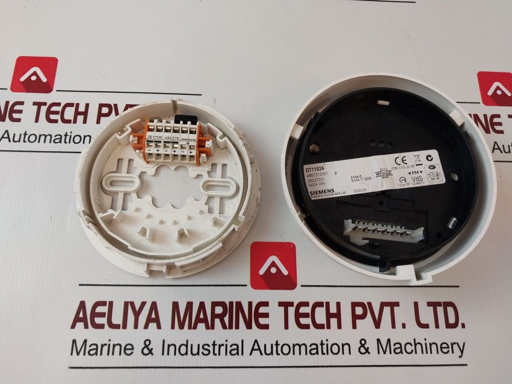 Siemens Dt1152A Heat Detector With Base