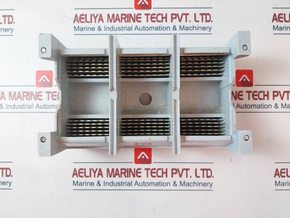 Siemens M-0016 Elc-circuit Breaker (Part Only)