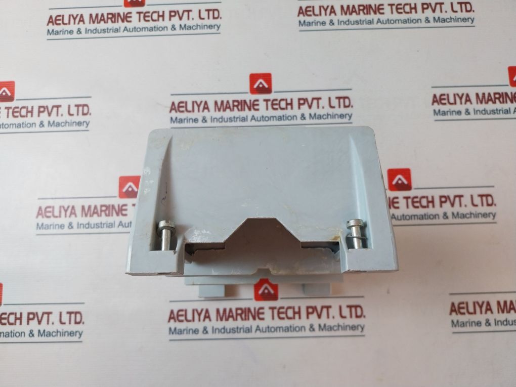 Siemens M-0016 Elc-circuit Breaker (Part Only)