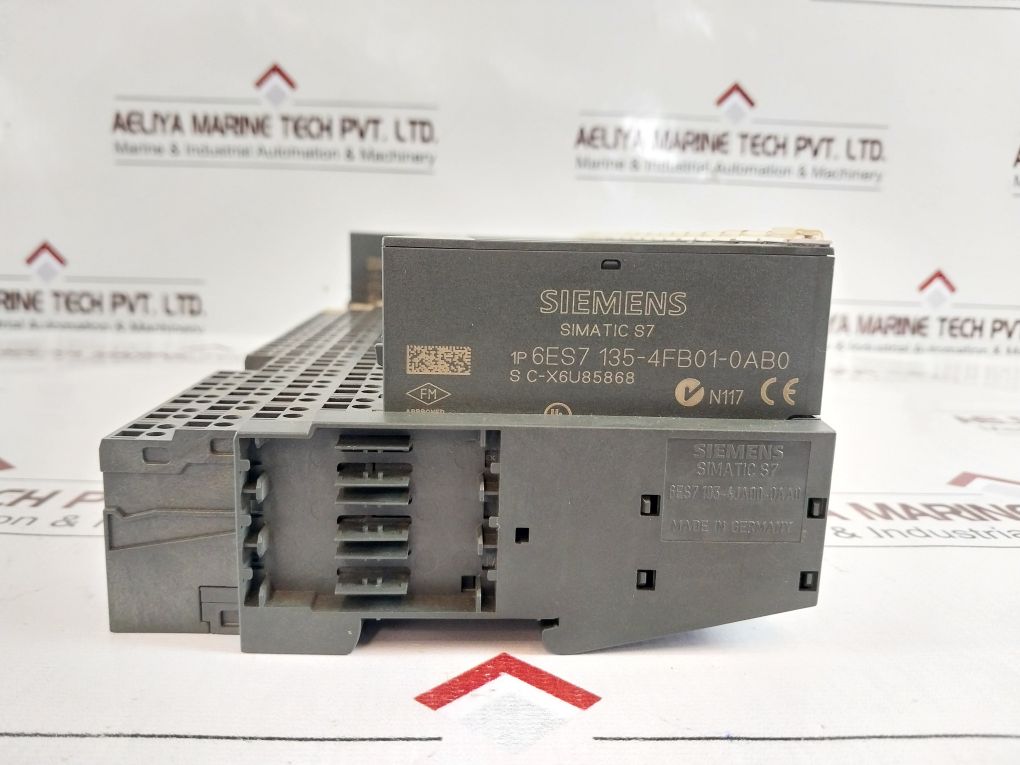 Siemens Im151-7 Cpu 6Es7 151-7Aa20-0Ab0 With Module Rack