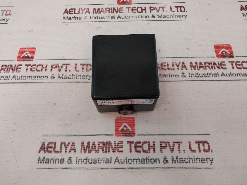 Siemens Lae10 Flame Safeguard Controller 220-240V