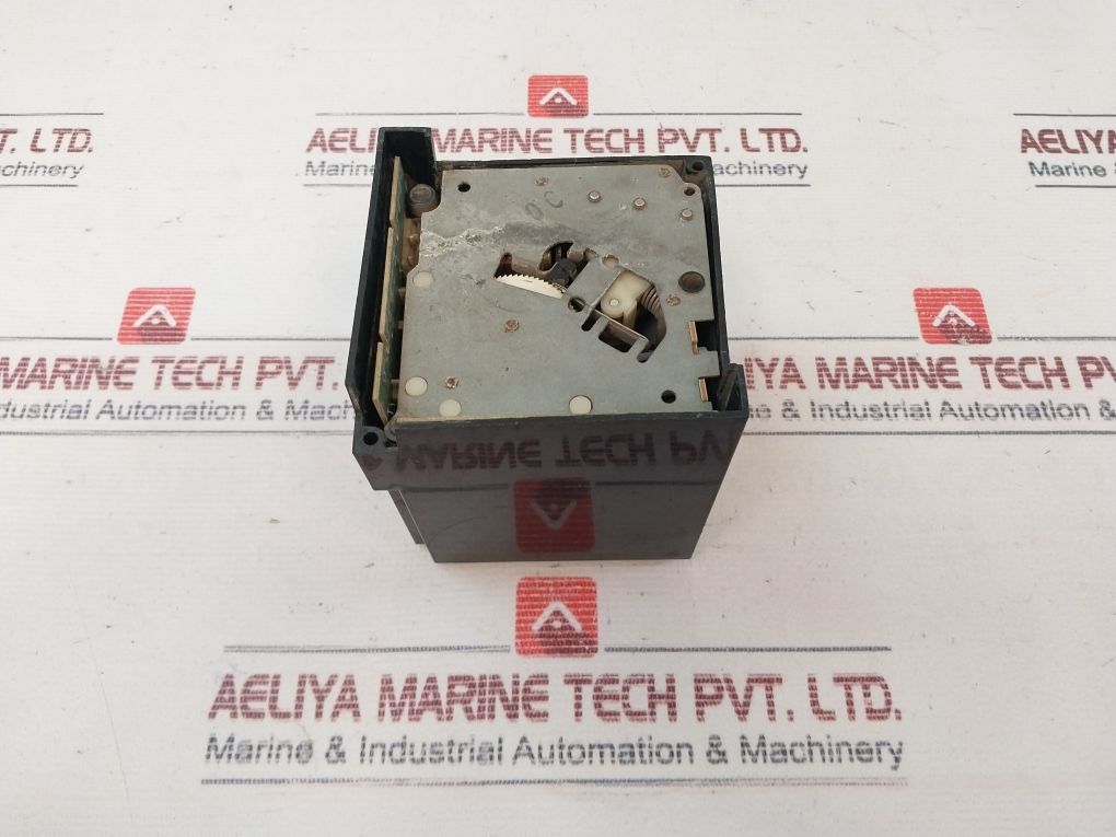 Siemens Lok16.250A27 Oil Burner Controller 220-240V