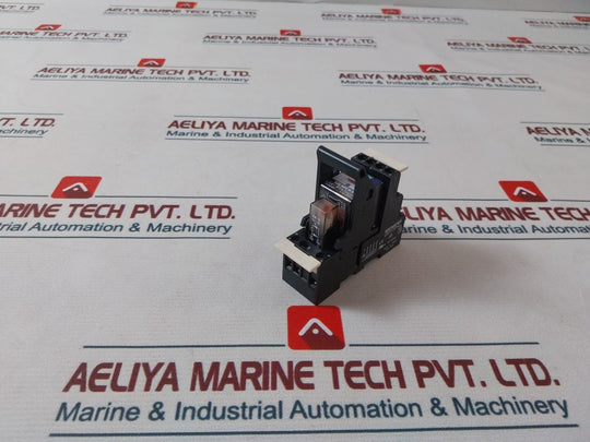 Siemens Lzx:Pt570024 Relay Socket 24Vdc