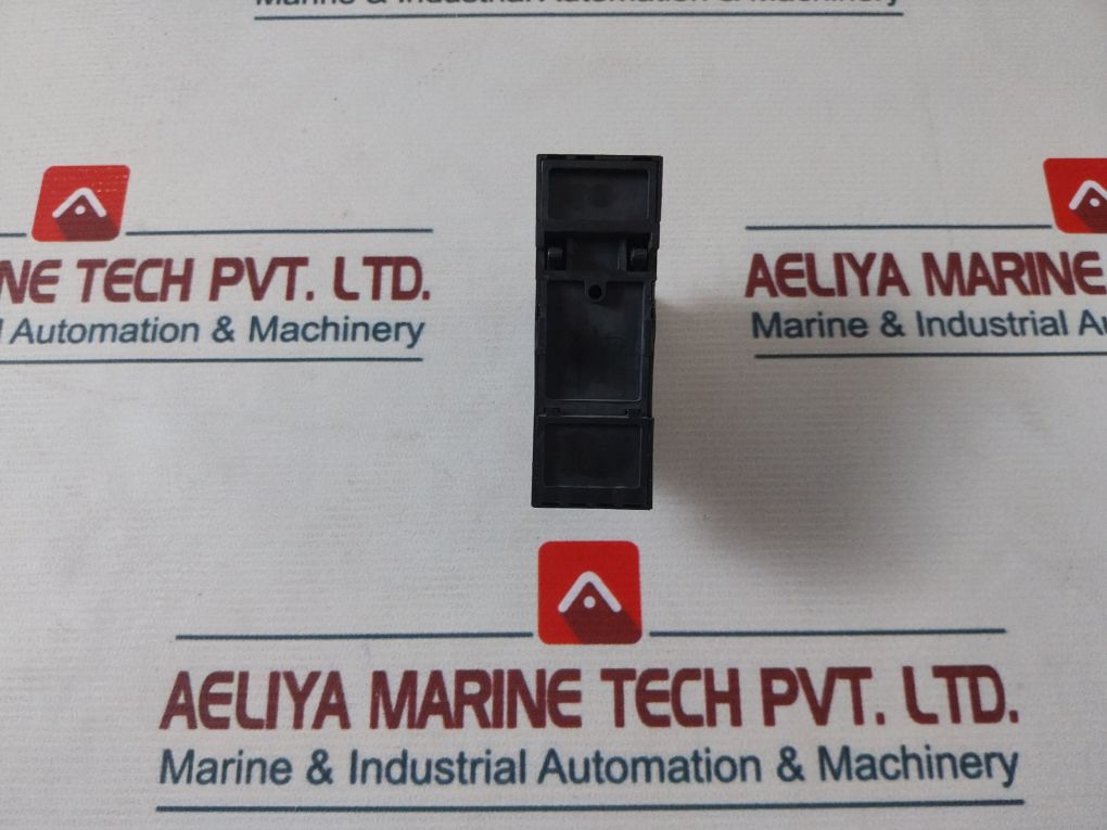 Siemens Lzx:Pt570024 Relay Socket 24Vdc