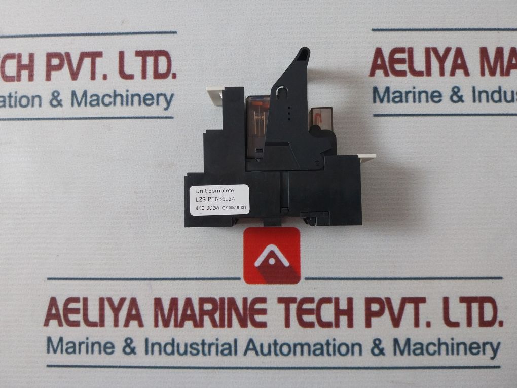 Siemens Lzx:Pt570024 Relay Socket 24Vdc