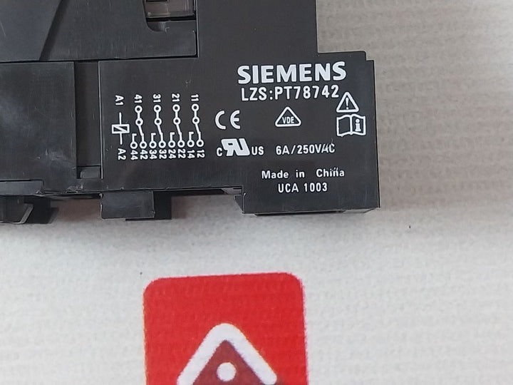 Siemens Lzx:Pt570024 Relay Socket 24Vdc