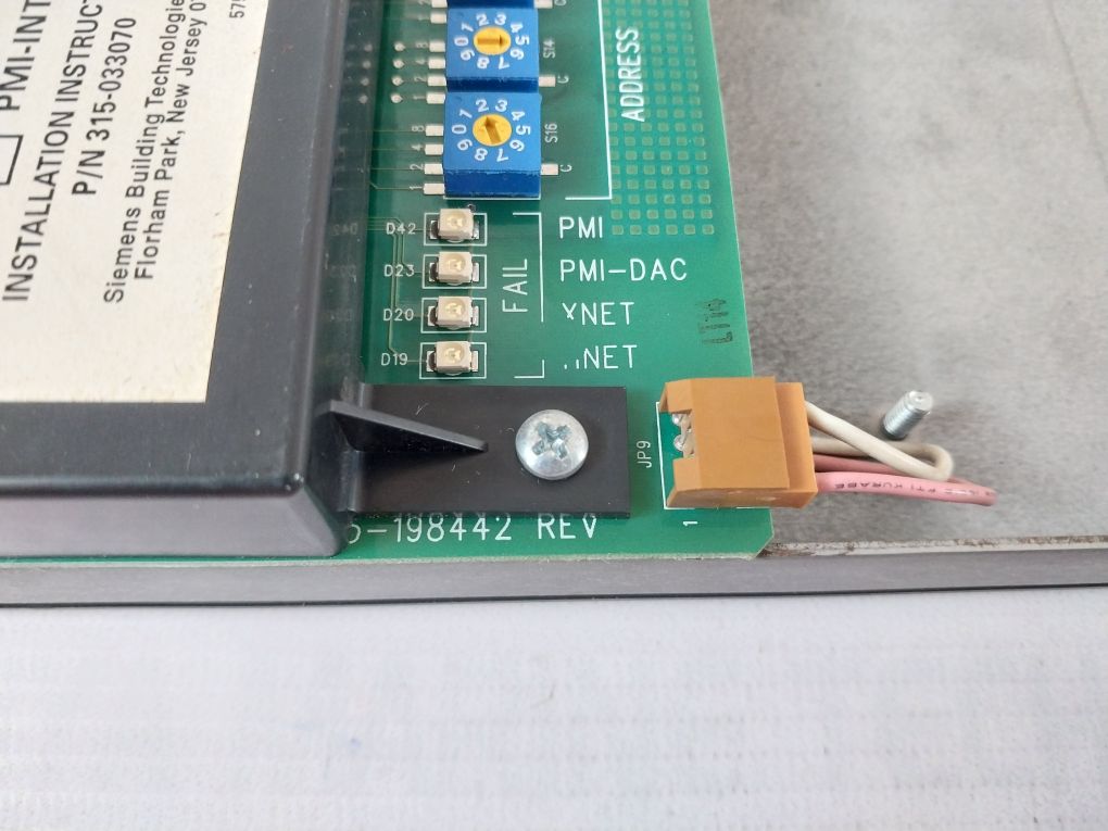 Siemens Pmi 315-033070 Machine Interface Fire Alarm Panel