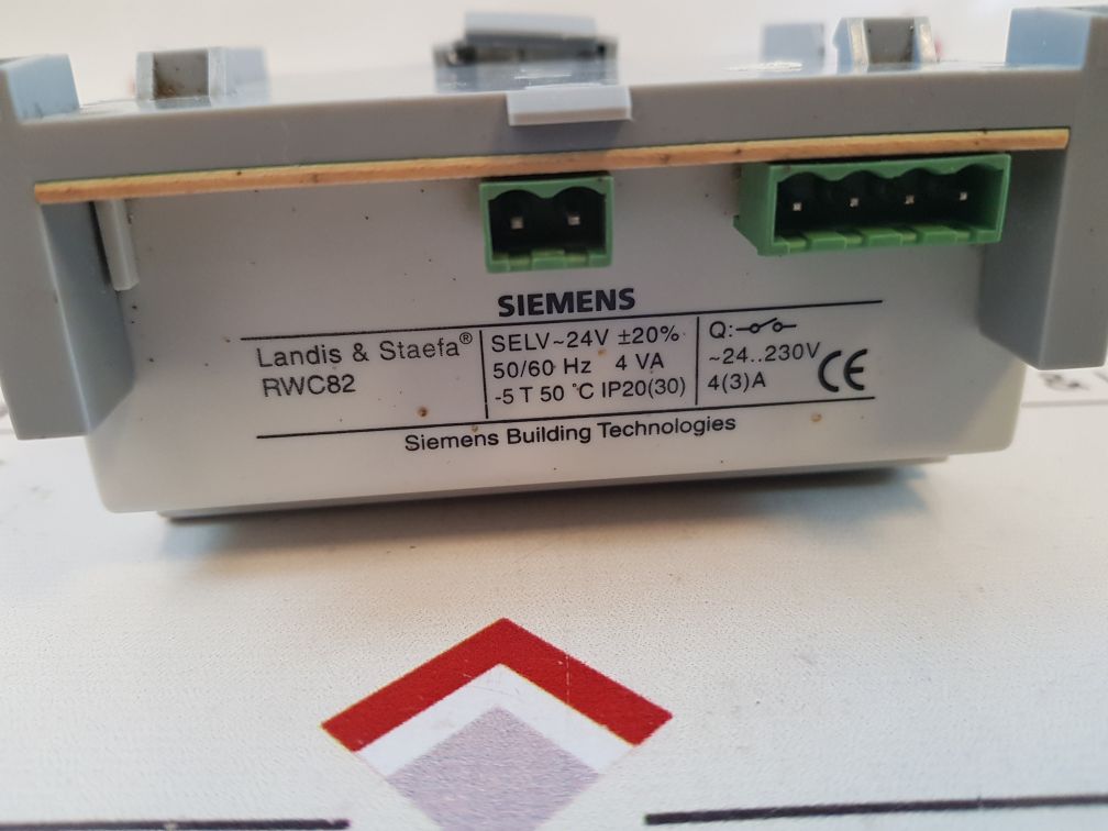 Siemens Rwc82 Temperature Controller ~24…230V
