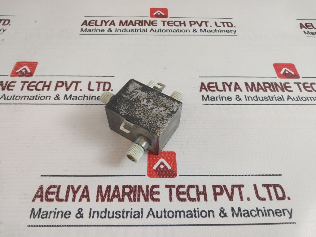 Siemens S43128-k-a3, 3-way Splitter