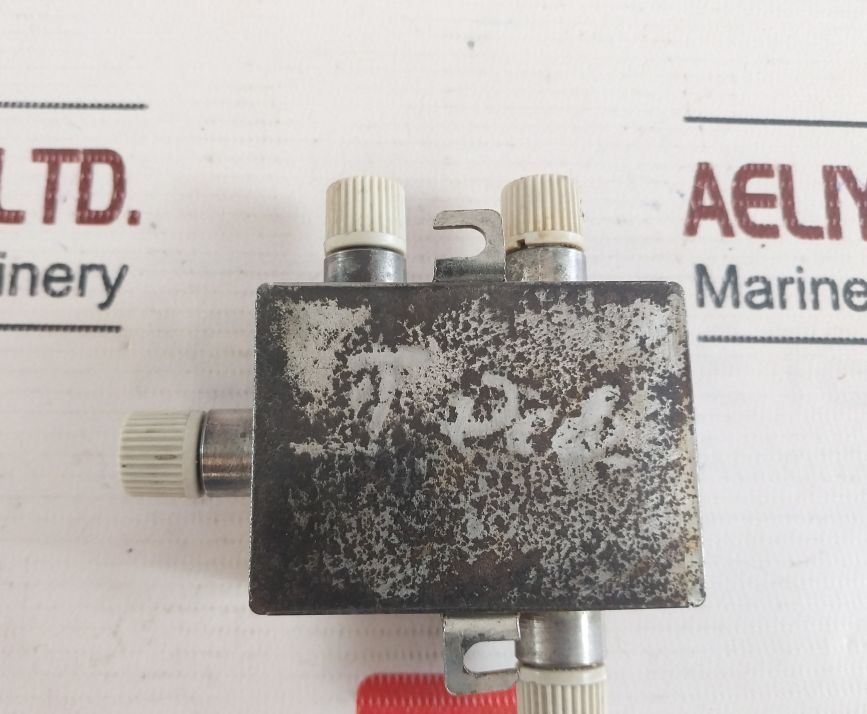 Siemens S43128-k-a3, 3-way Splitter