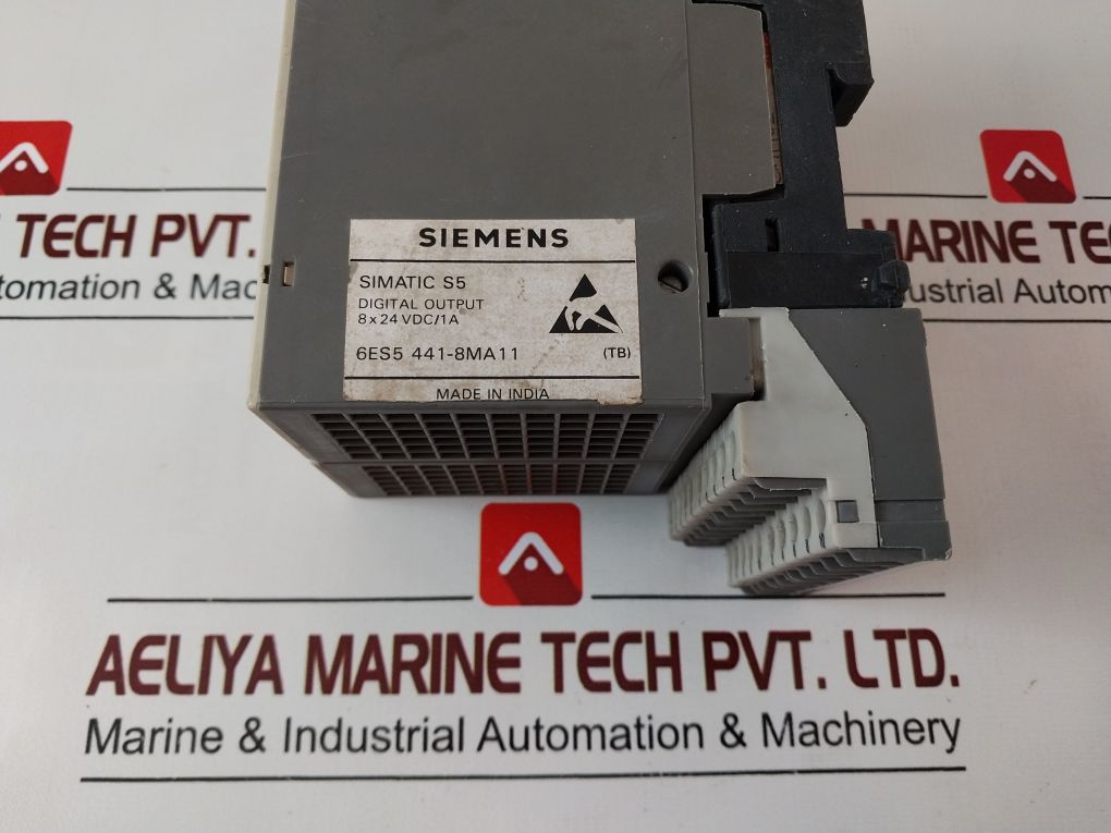Siemens 6Es5 441-8Ma11 Digital Output Module