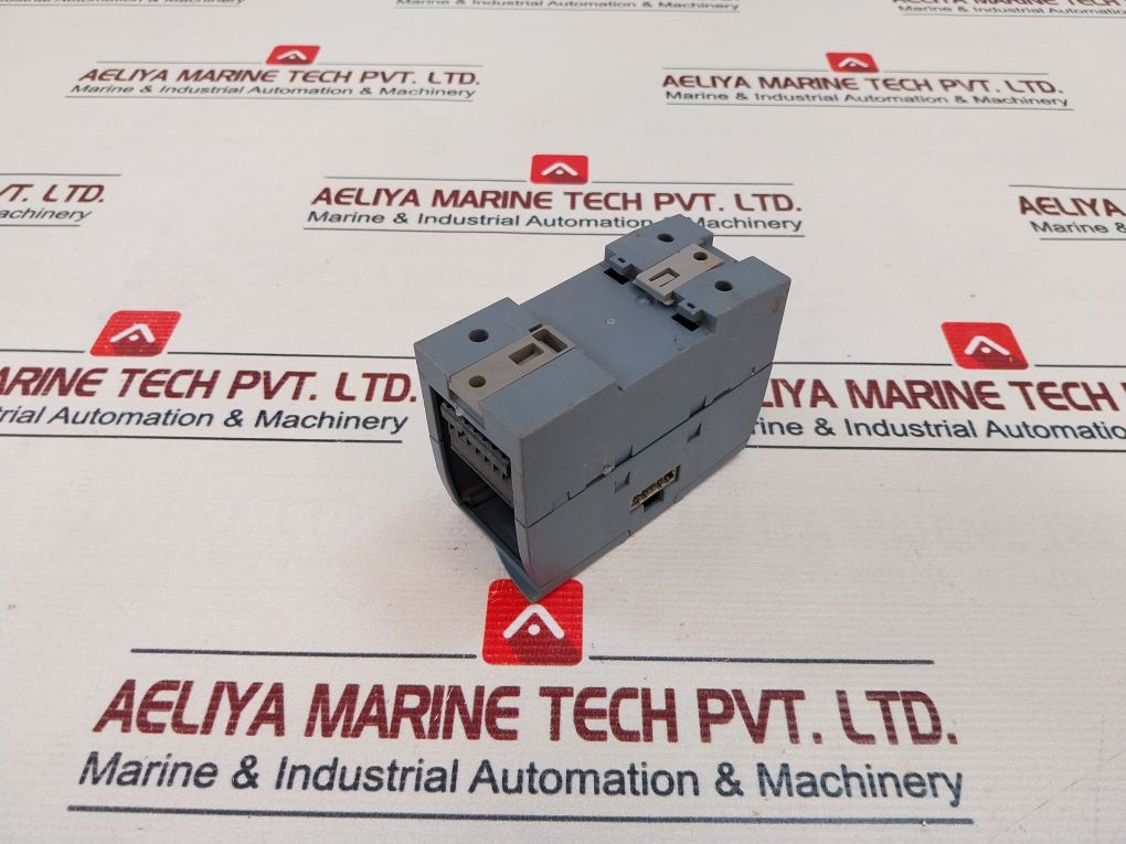 Siemens Simatic S7-1200 6Es7 222-1Hh32-0Xb0 Relay Output Module 24Vdc