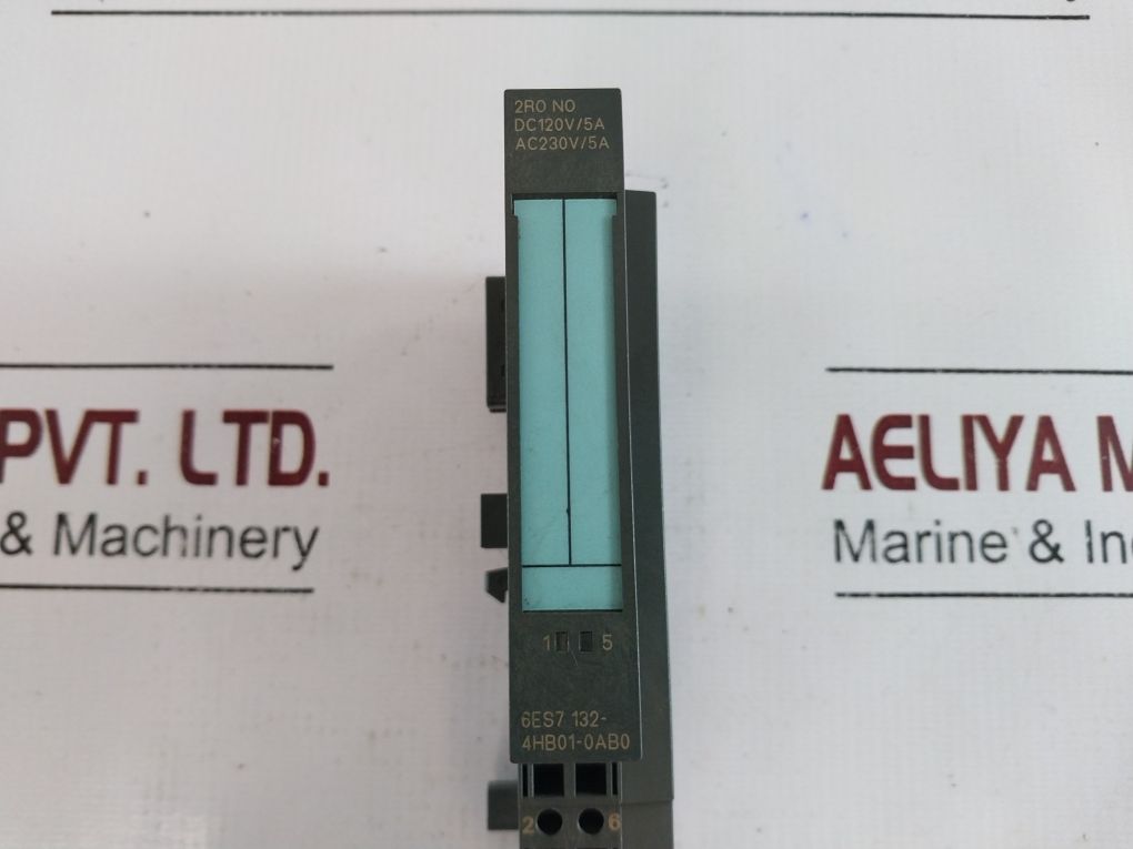 Siemens 6Es7 132-4Hb01-0Ab0 Digital Output Module