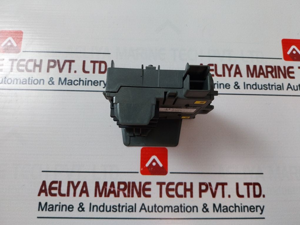 Siemens Simatic S7 6Es7 195-7Hd10-0Xa0 Bus Module 