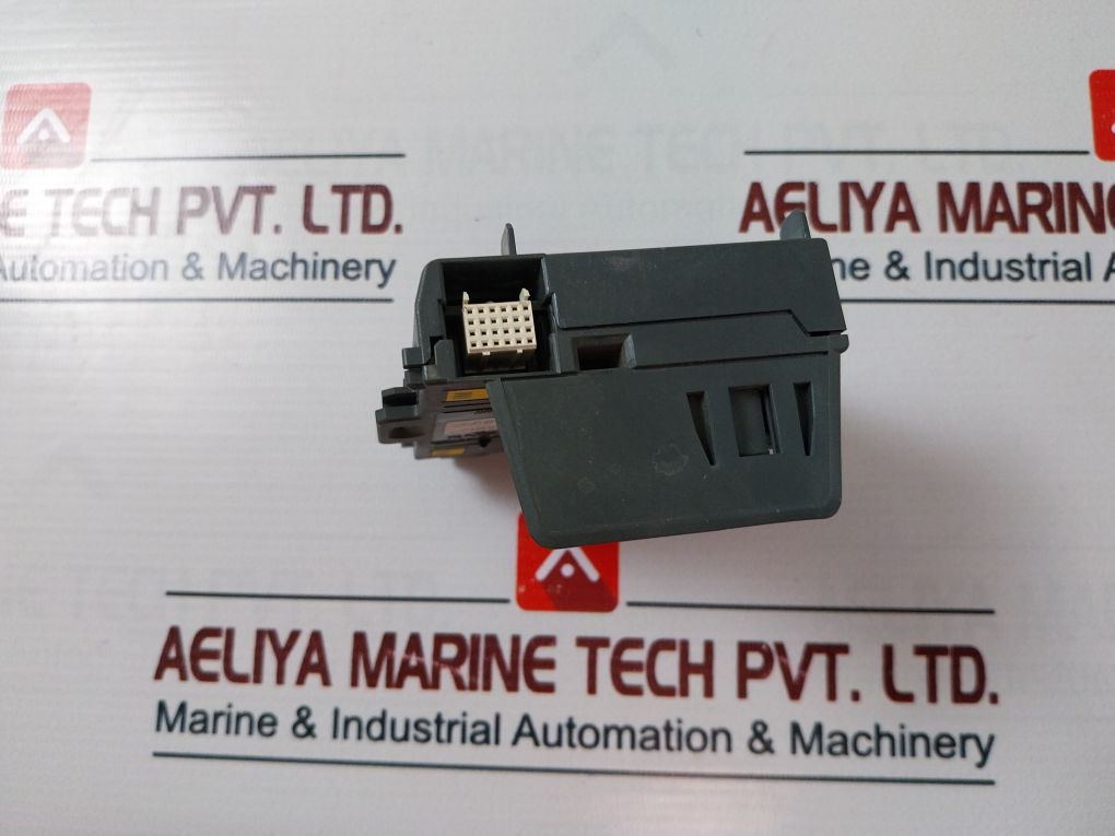 Siemens Simatic S7 6Es7 195-7Hd10-0Xa0 Bus Module 