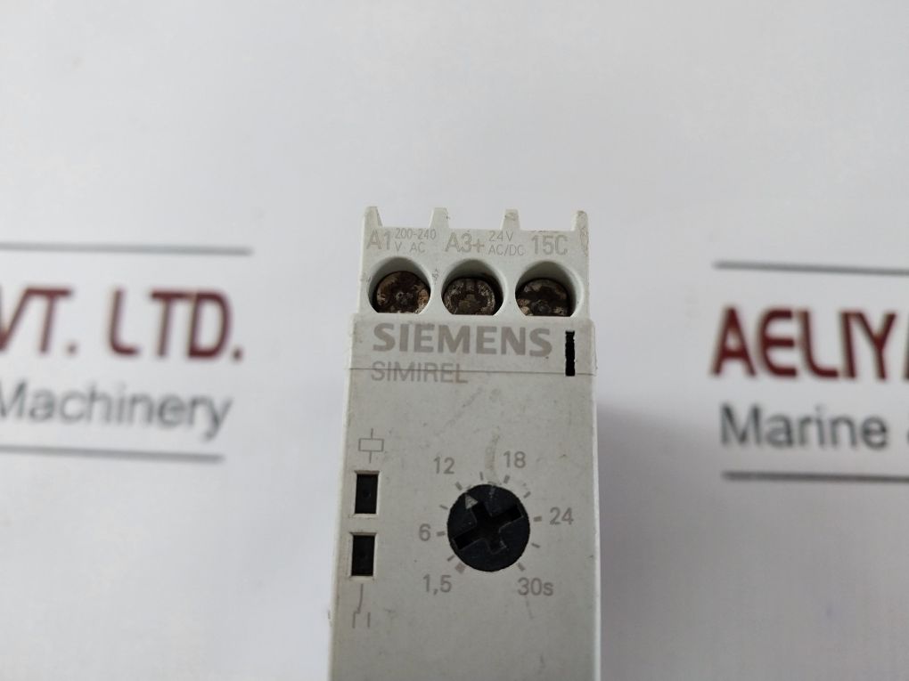 Siemens 3Rp1512-1Ap30 Time Relay 1,5-30S