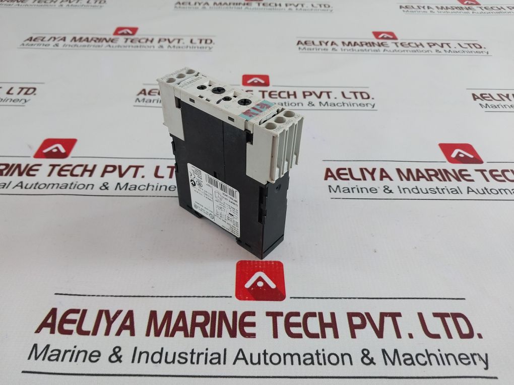 Siemens 3Rp1555-1Ap30 Time Delay Relay 200-240 Vac