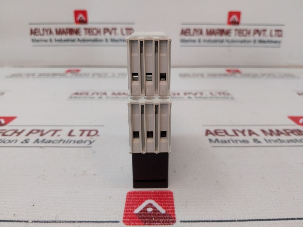 Siemens Sirius 3Rs1800-1Bw00 Coupling Relay 
