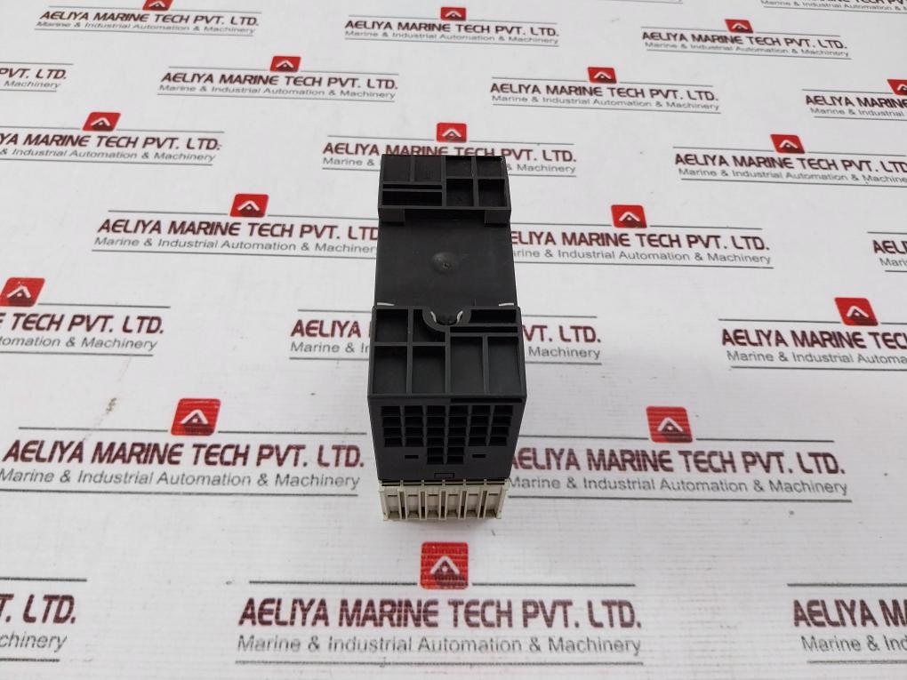 Siemens Sirius 3Tk2827-1Bb40 Safety Relay 24Vdc