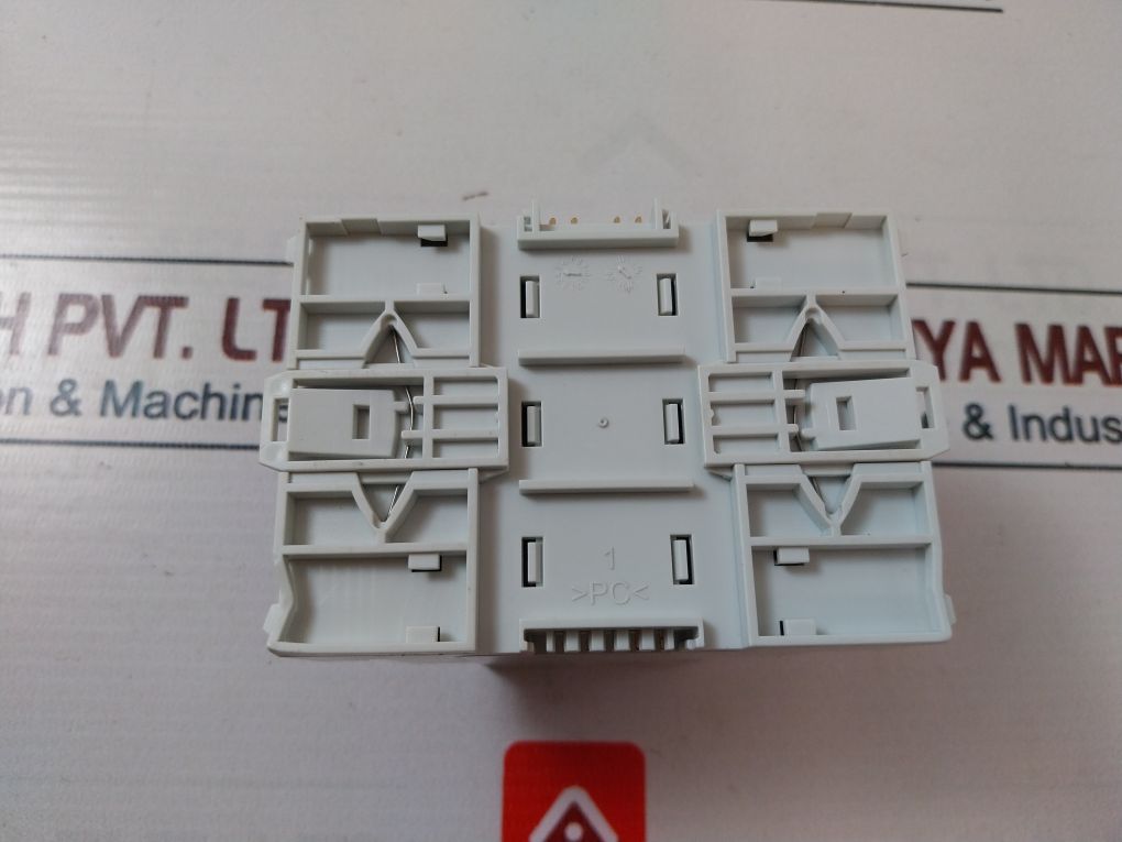 Siemens Txm1.6R Relay Module 24V Ac/Dc